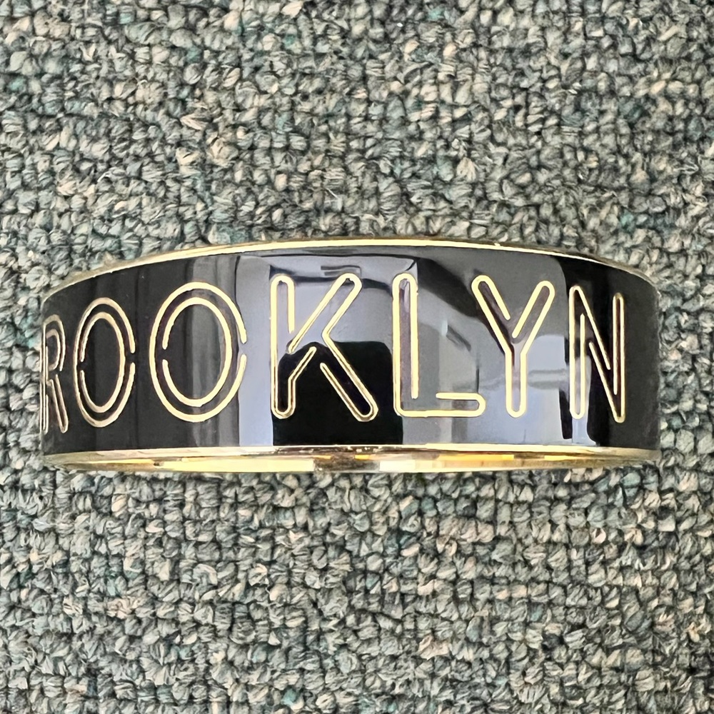 KATE SPADE ♠️ No Sleep Till Brooklyn bracelet